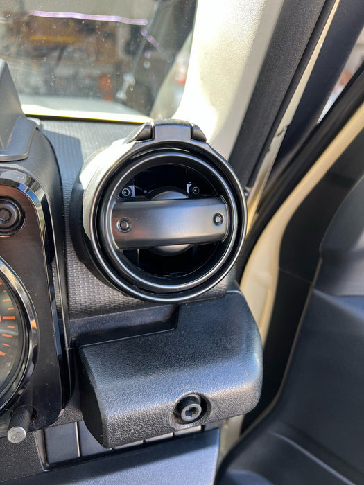 Suzuki-Jimny-Cup-Holder