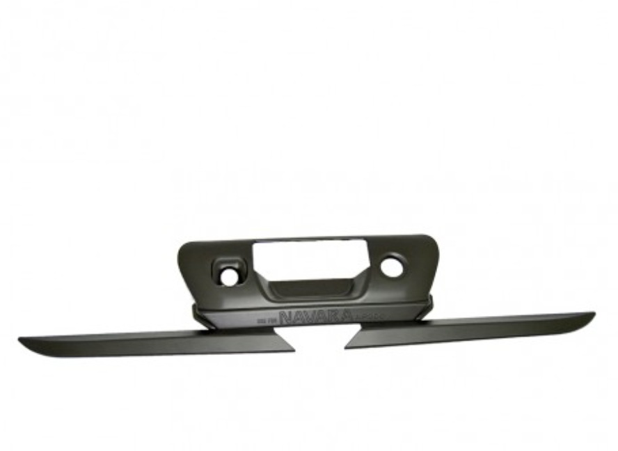 Nissan Navara 2016+ Tailgate Arrow Trim