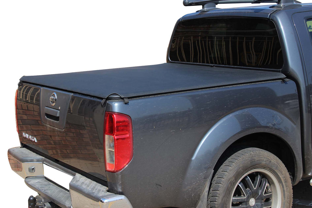 Nissan-Navara-D4-Tonneau-Cover-Back