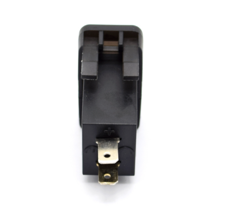 Toyota Hilux 2012 - 2015 Dual 2.1 Amp USB And Voltmeter