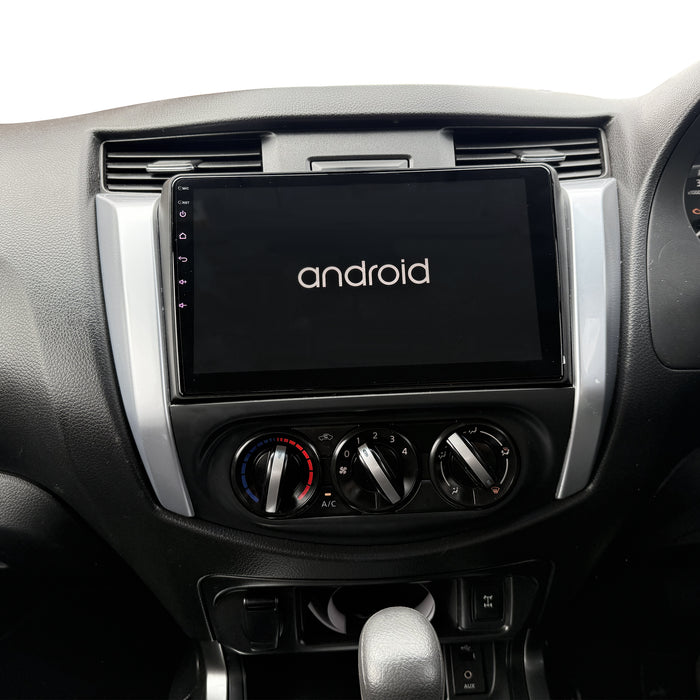 Nissan Navara Multimedia Radio 2016+ Free Reverse Camera