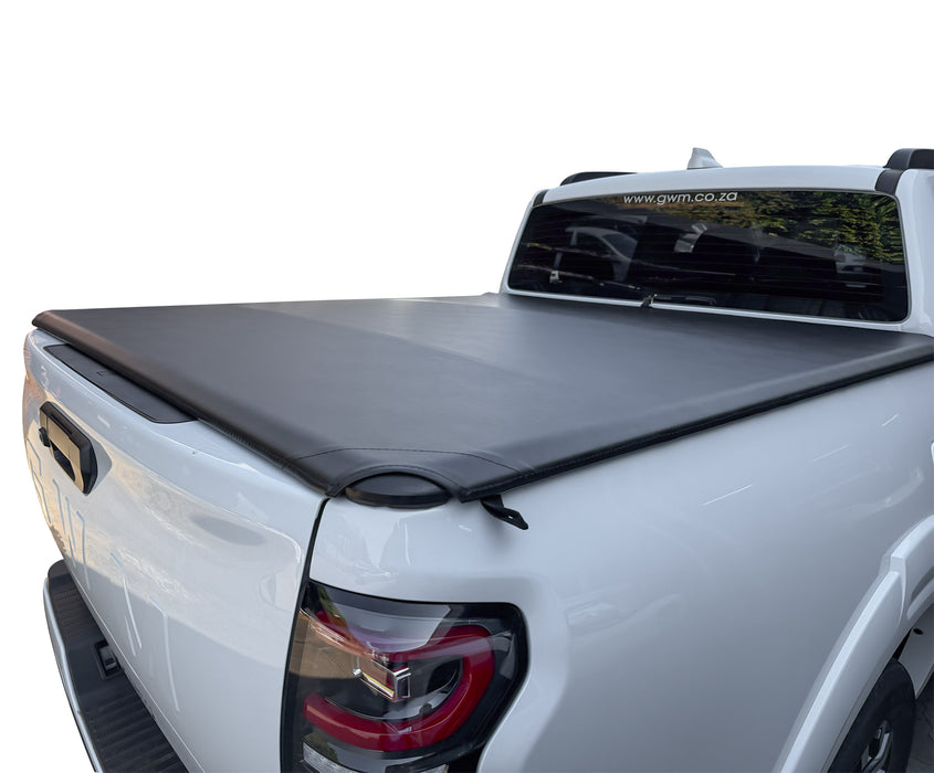 Gwm P 300 Tonneau cover 2025+