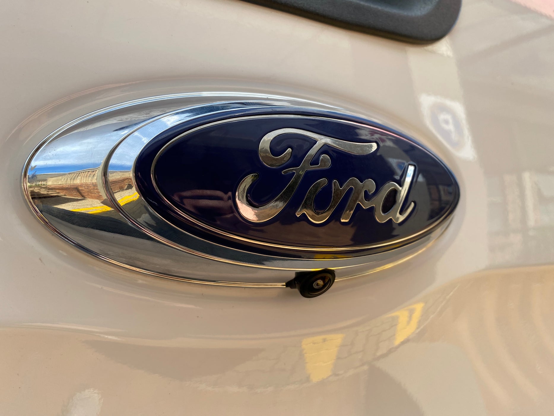 Ford Ranger Tailgate Emblem Reverse Camera 2012+ — Evorevo4x4